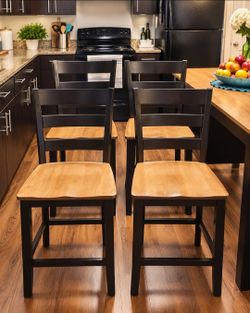 Set of 4 Counter Height Dining Chairs