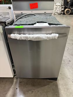 Samsung DW80CG4051SR Autorelease™ Door | Fingerprint Resistant | 51dBA MSRP $799