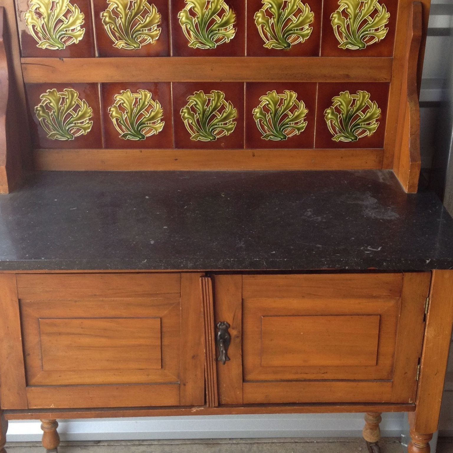 Beautiful Antique Wash Table