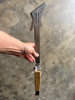 Dolly Parton guitar shaped BBQ Tongs 18” New