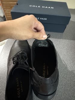 Cole Haan Men's Black Leather Dress Shoes - Size 7M