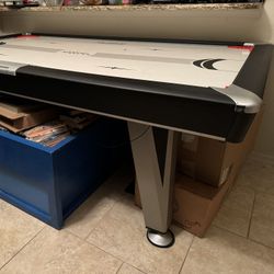 Air Hockey Table