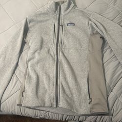 Men’s Large Patagonia “Better Sweater”, Gray, Great Condition!