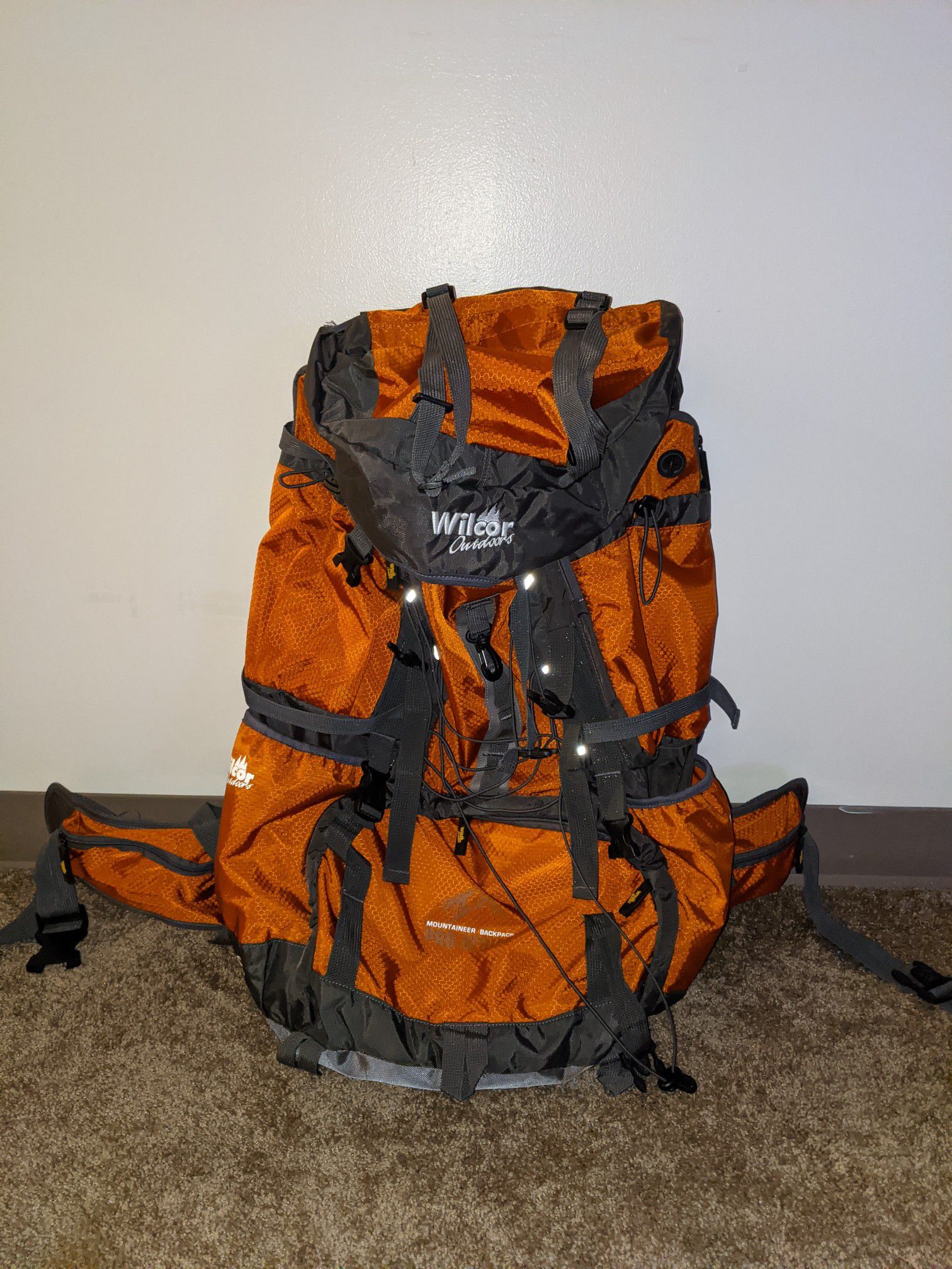 Wilcor Outdoors: Mountaineer Backpack