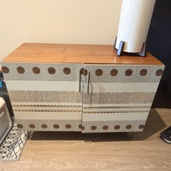 Cute Foyer Table $100