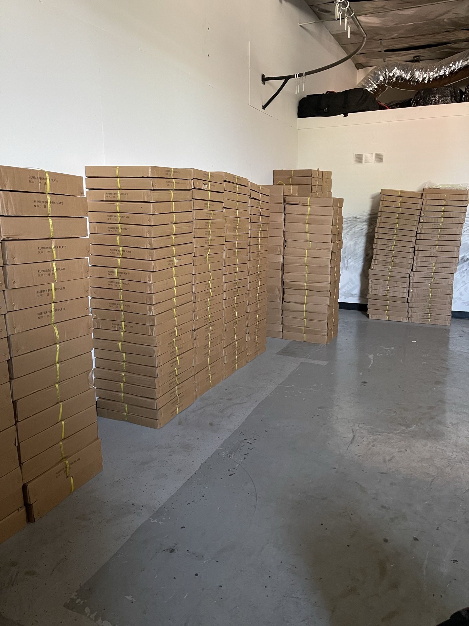 CrossFit Bumper plates Complete set 260lbs Brand New still in the box! 2 10lb 2 15lb 2 25lb 2 35lb 2 45lb 