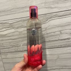 Bombshell Body Spray 8.4 Fl Used