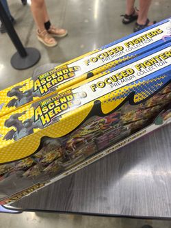Pokémon Focused Fighters Premium Collection Box