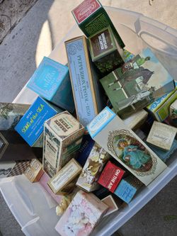 AVON VINTAGE LOT