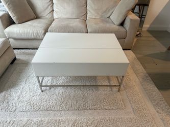 West-elm: White Lift-Top Coffee Table with Metal Legs