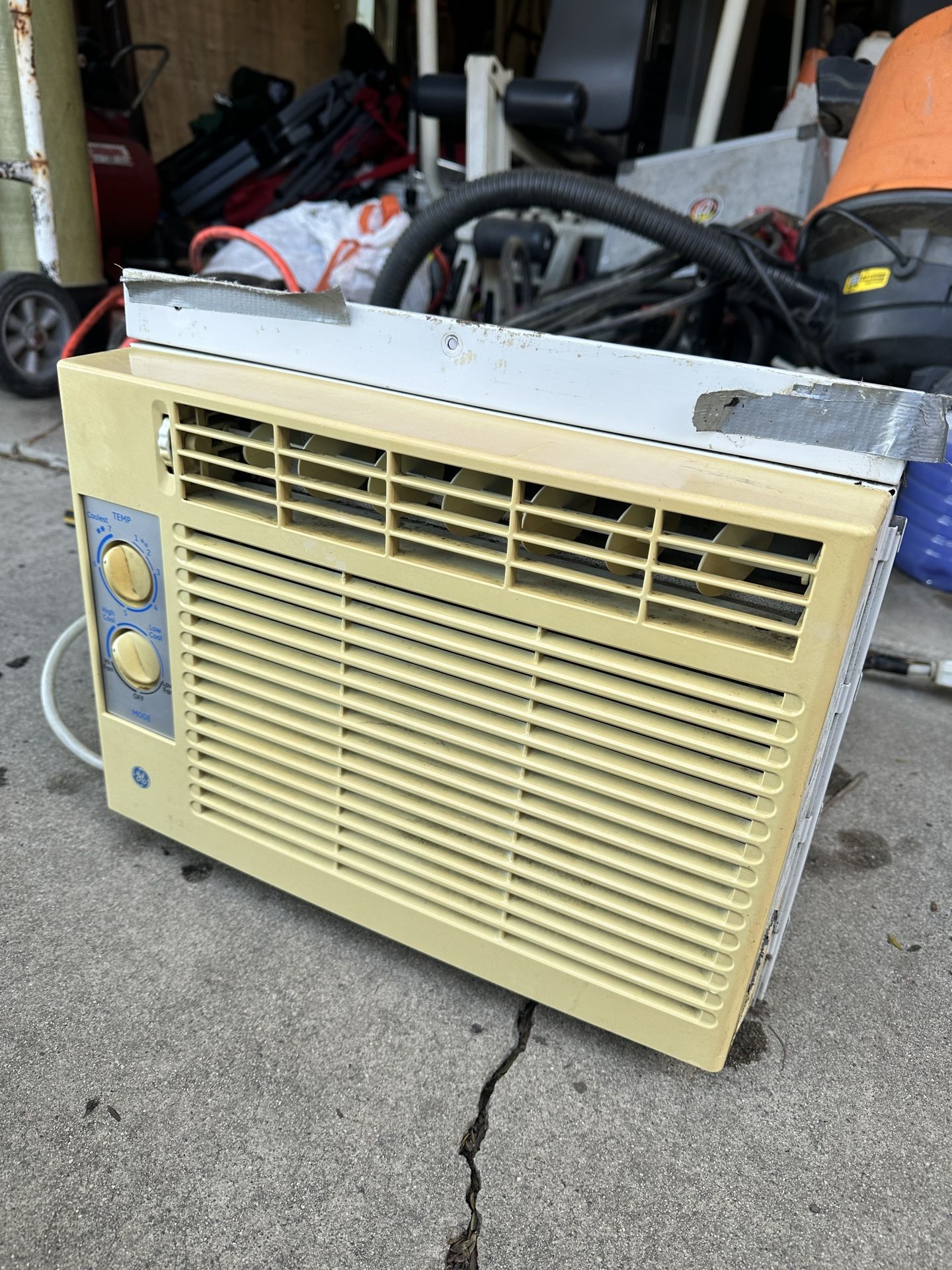 GENERAL ELECTRIC WINDOW AIR CONDITIONER