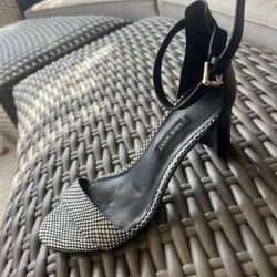 Nine West Snake Skin Heel Size 6.5