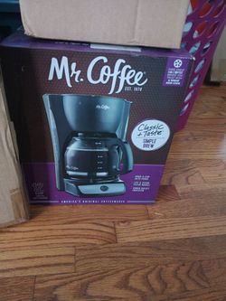 https://offerup.com/redirect/?o=TXIuQ29mZmVl coffee pot