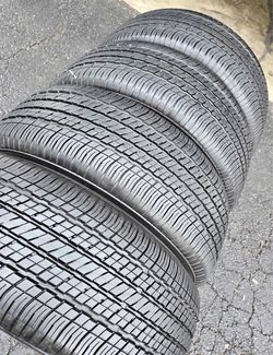 225 55 18 Falken Vendo este Seth de llantas con 80% de vida las 4