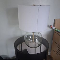 2 lamps