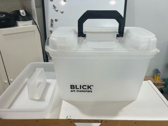 Art supplies storage box
