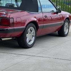 1992 Ford Mustang