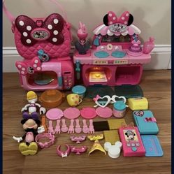 Minnie Mouse Lights Up Talks Makes Noise Toys 