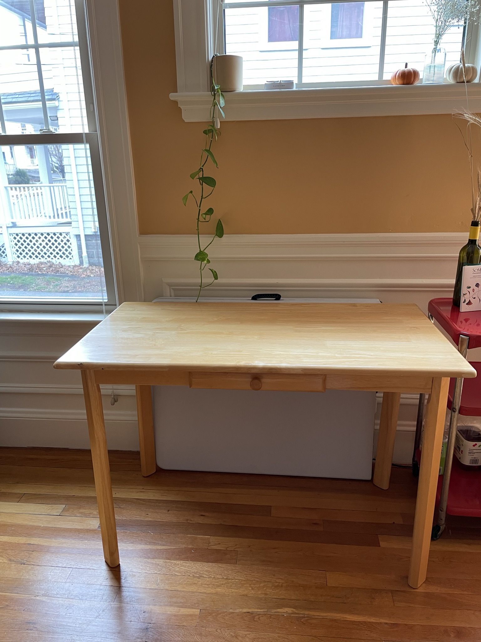 Standard Desk In Good Condition! 
