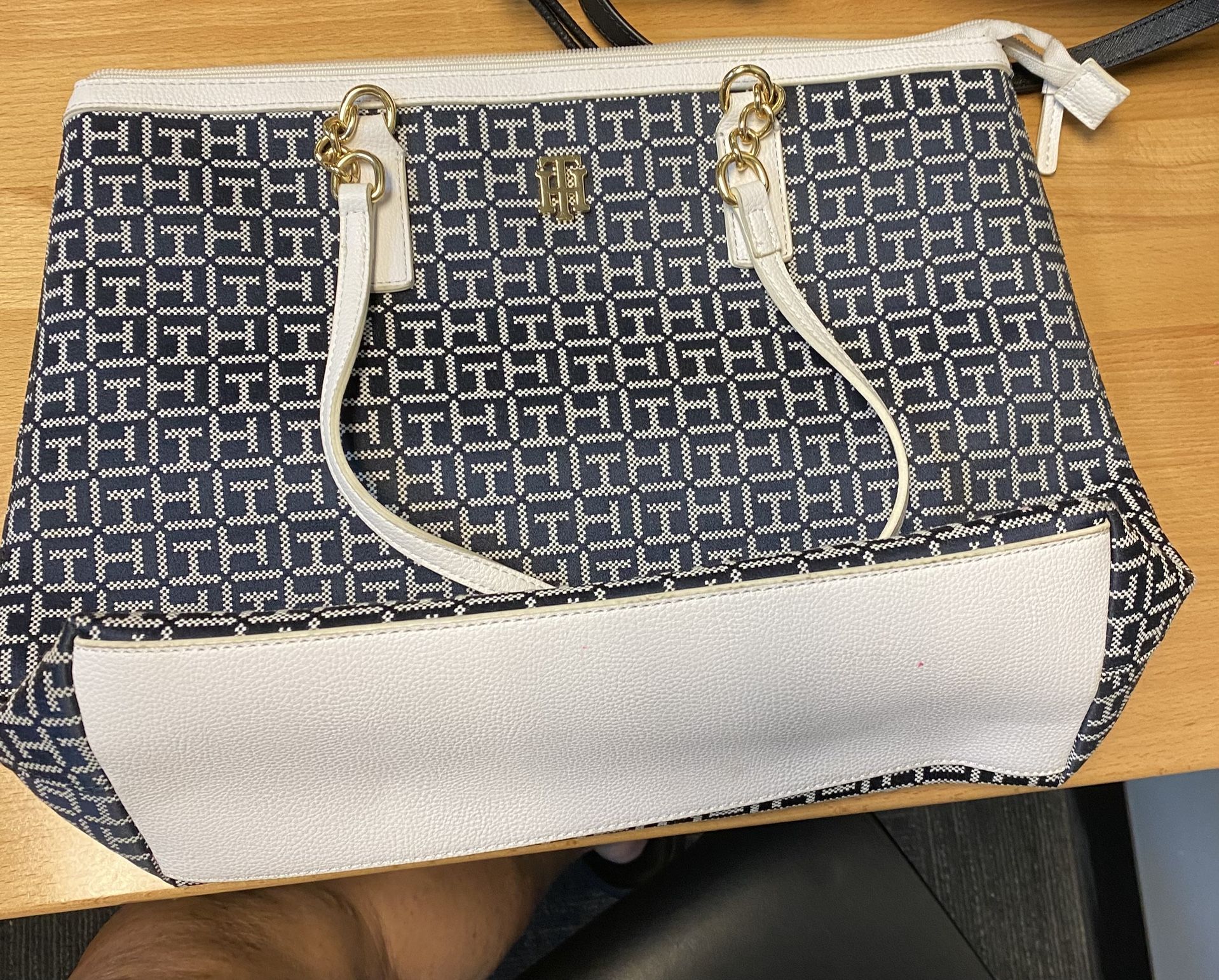 Tommy Hilfiger Purse Navy Blue/White