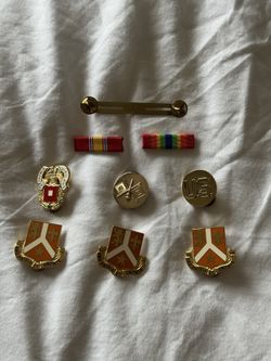 AGSU Pins – Army Uniform Insignia Set
