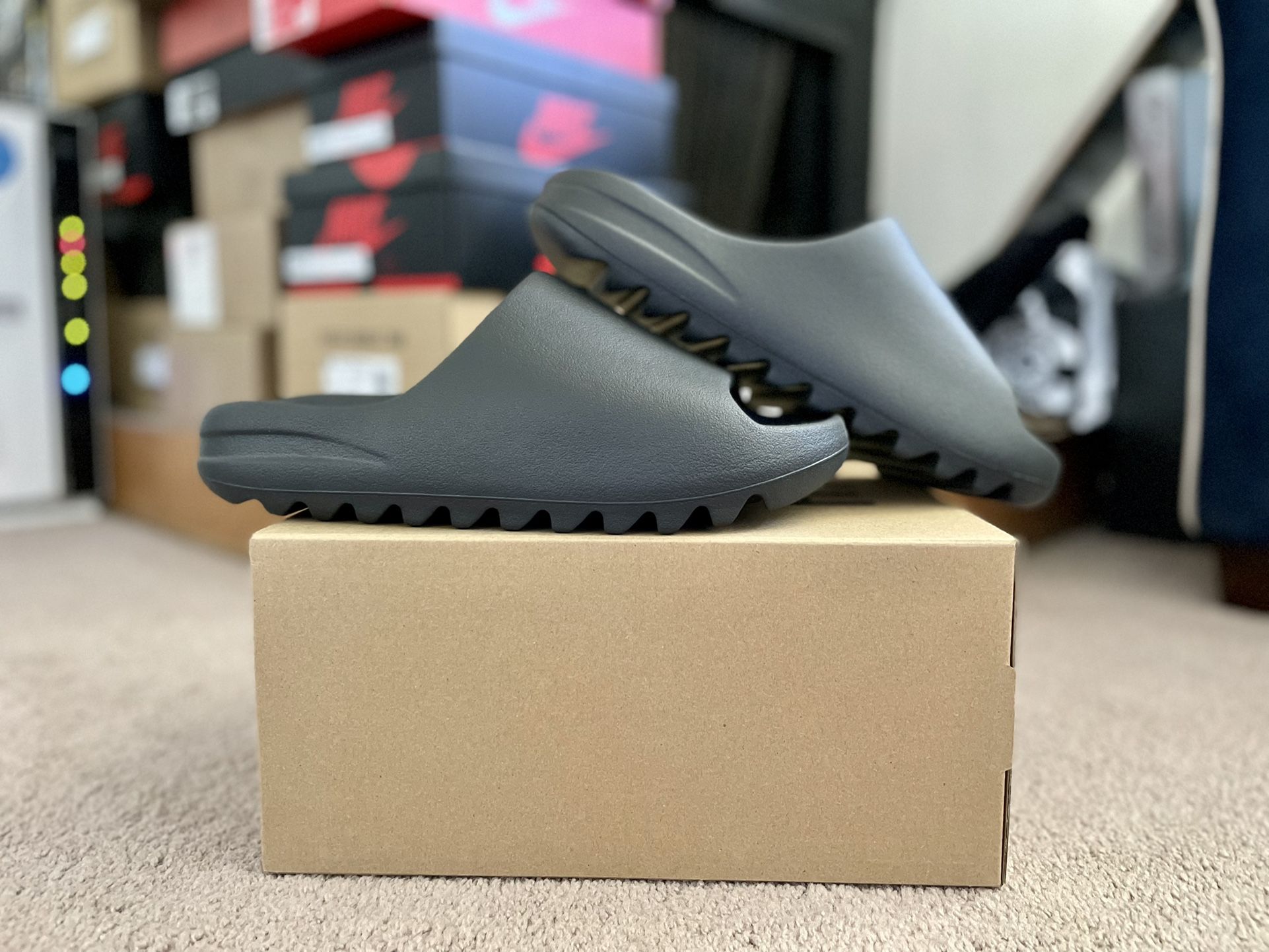 adidas Yeezy Slide Onyx Size 4, 9, 10, 14