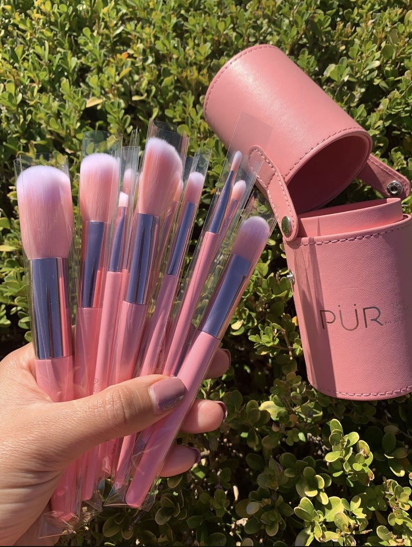 Pur Cosmetics- Pink Travel Brush Set And Case