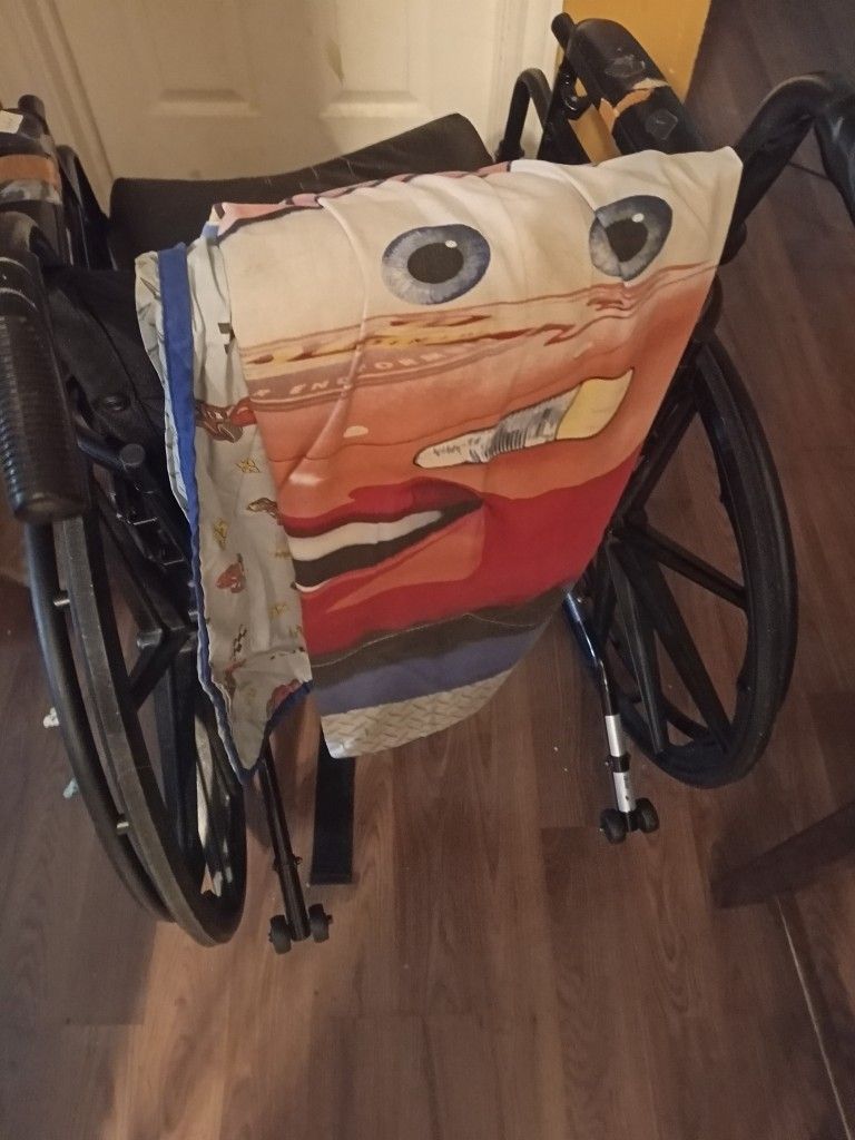 Drive Like New Wheel Chair( Can Deliver)Footrests Included!!