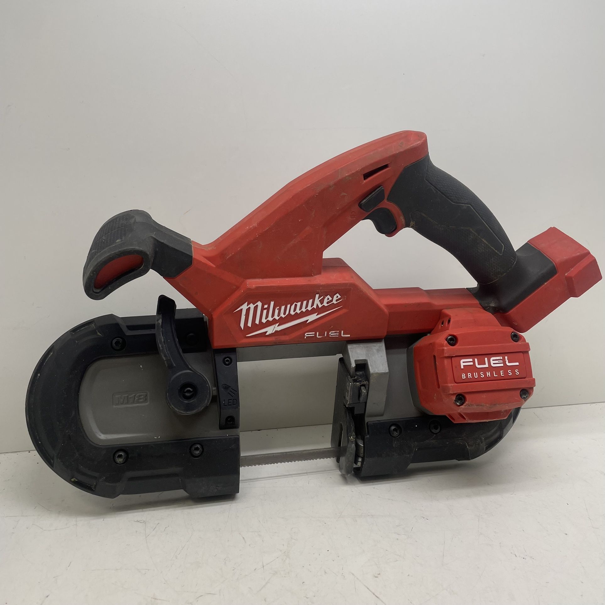 Milwaukee M18 Fuel Brushless Band Saw 189056/15
