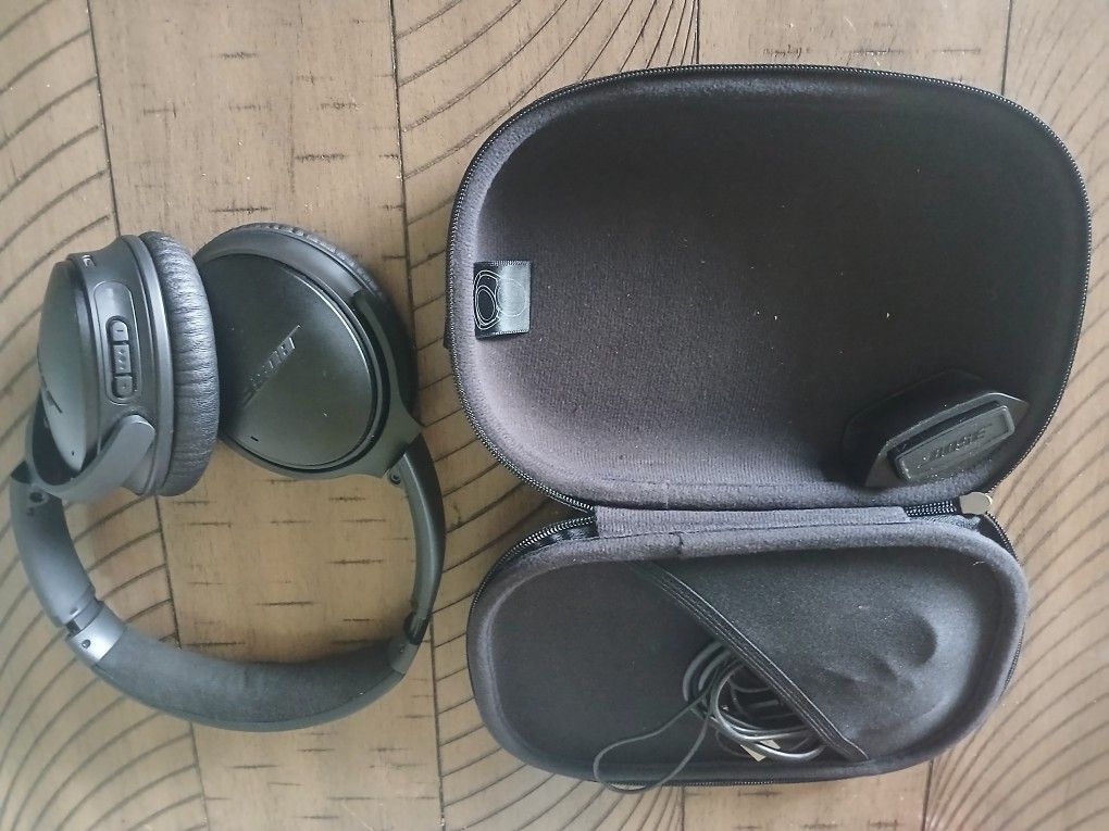 Bose Noise Cancelling Headphones