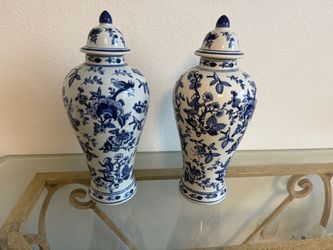 Pair of Blue and White Porcelain Ginger Jars
