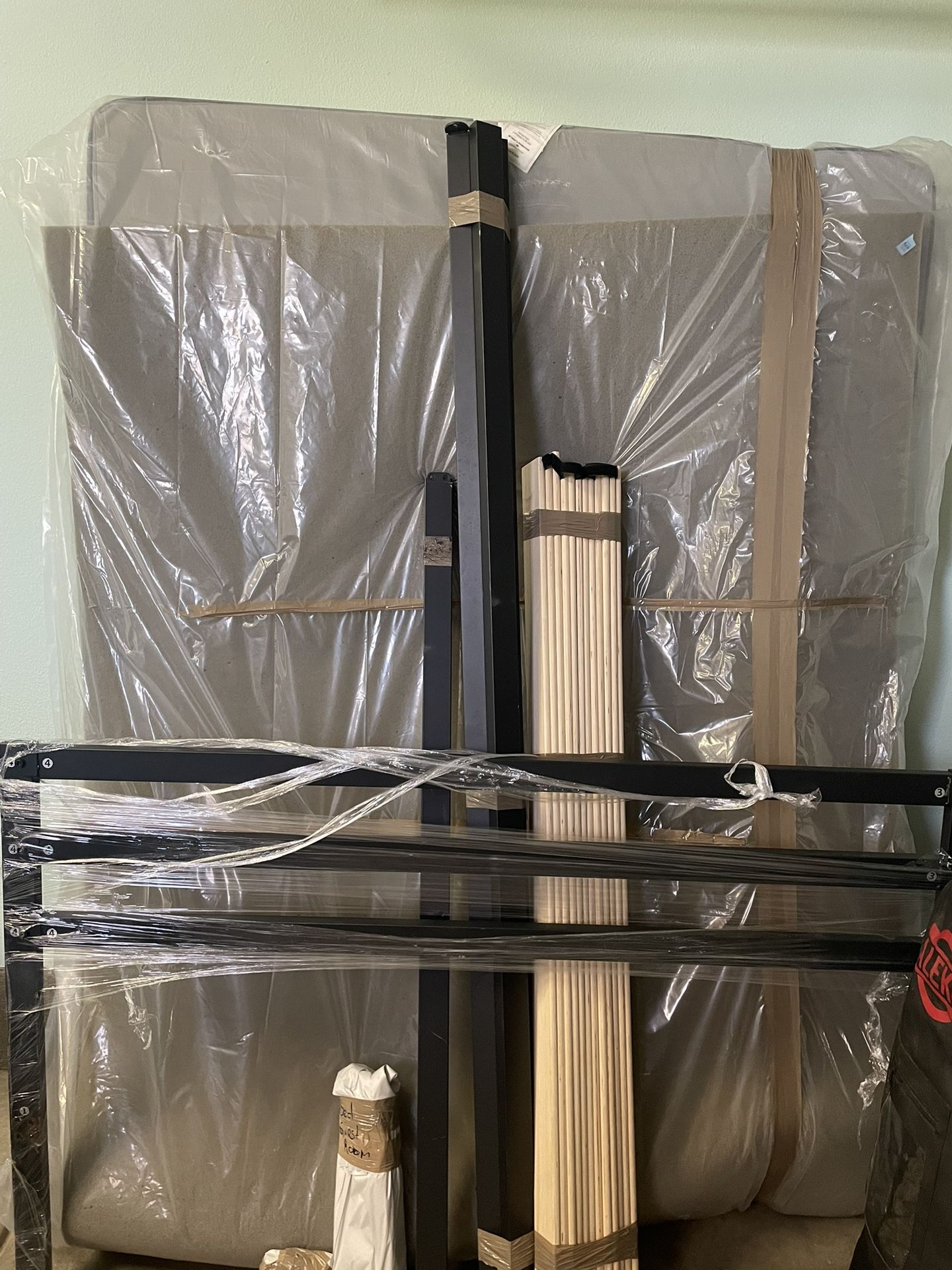 Queen Bed Frame With Mattress