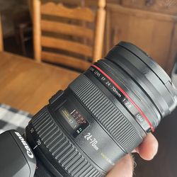 Canon EF 24-70 2.8 EXCELLENT all around full frame  lens (lens only)