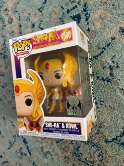 She-Ra: Princess of Power 40th Anniversary She-Ra & Kowl Funko Pop