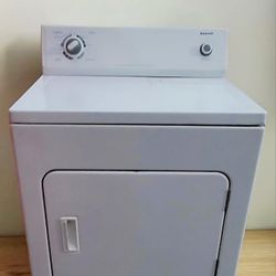 HEAVY DUTY GAS DRYER EXCELLENT CONDITION AND VERY CLEAN 