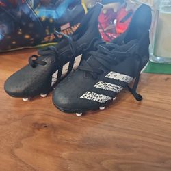 Adidas Semi-pro Predator