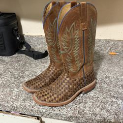 HP Cowboy Boots