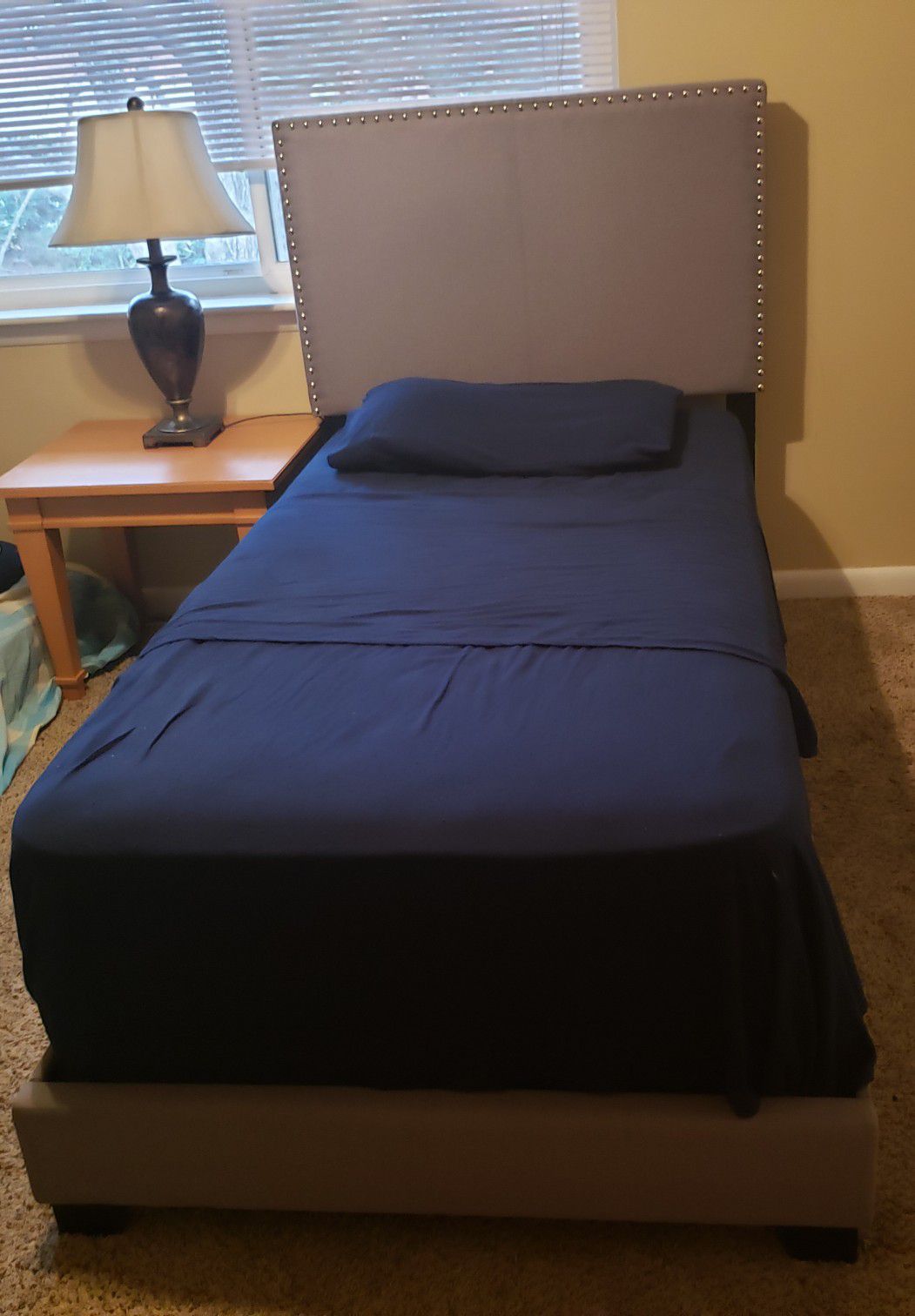 Twin Bed with mattress and box