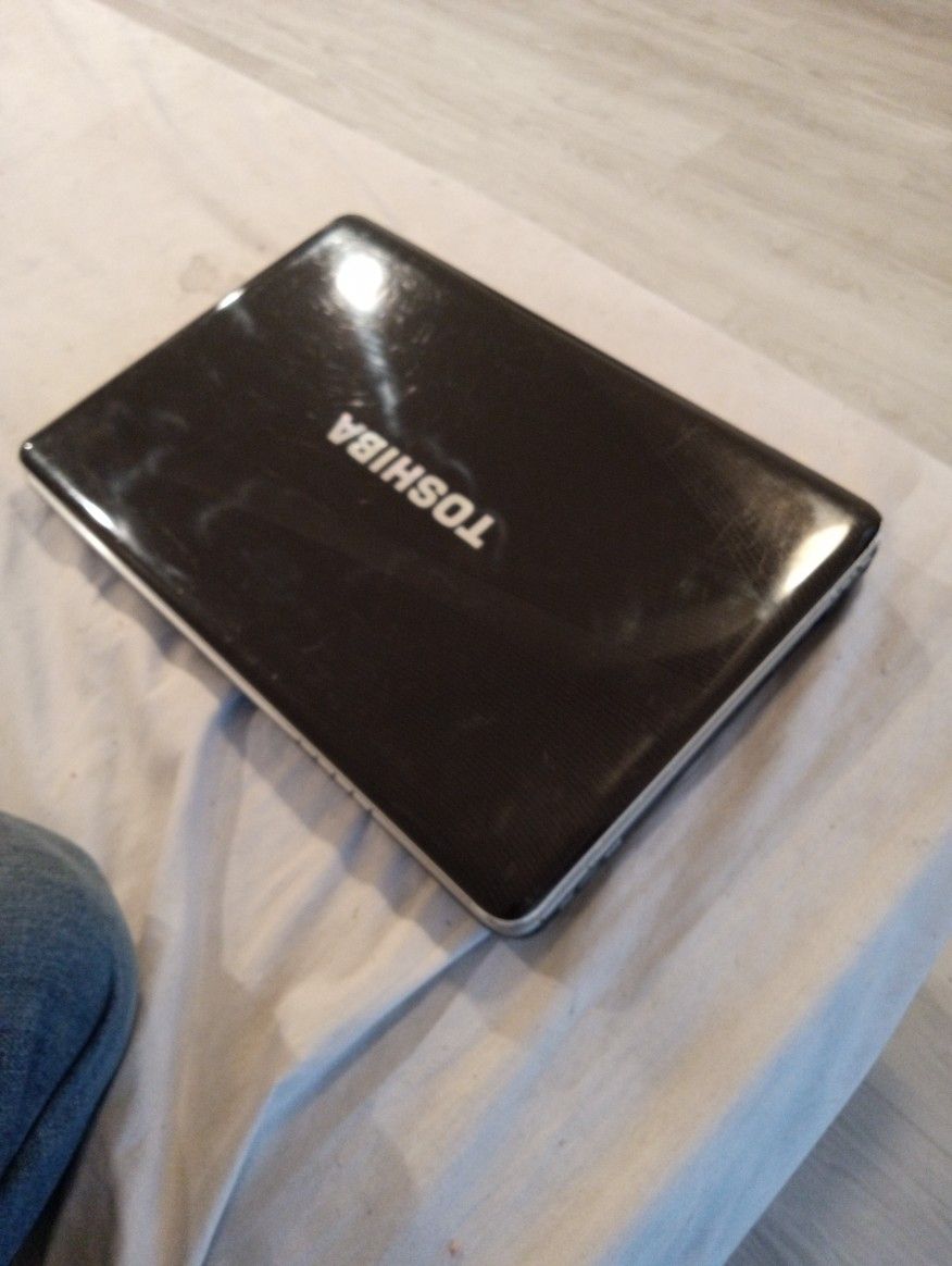 Toshiba Satellite Laptop