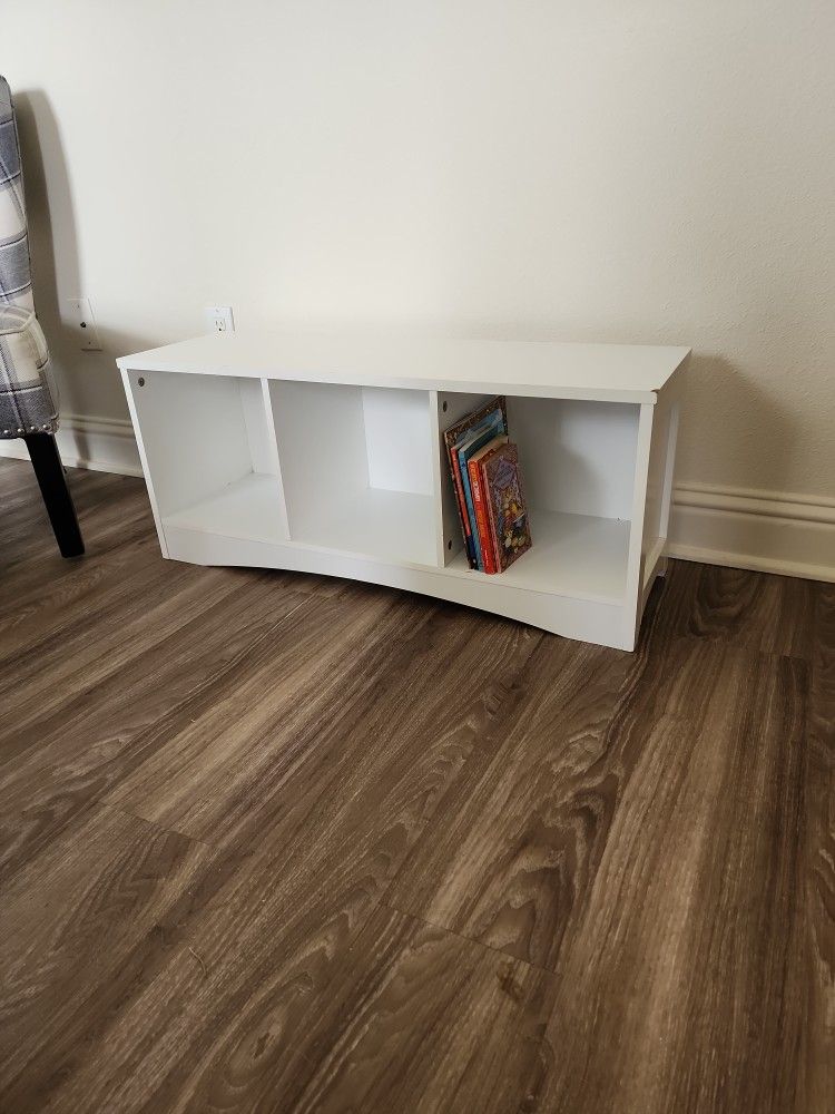 Small White Bookcase bench
