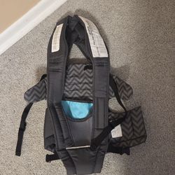 Evenflo Active Soft Baby Carrier – Grey Chevron (2-Way)