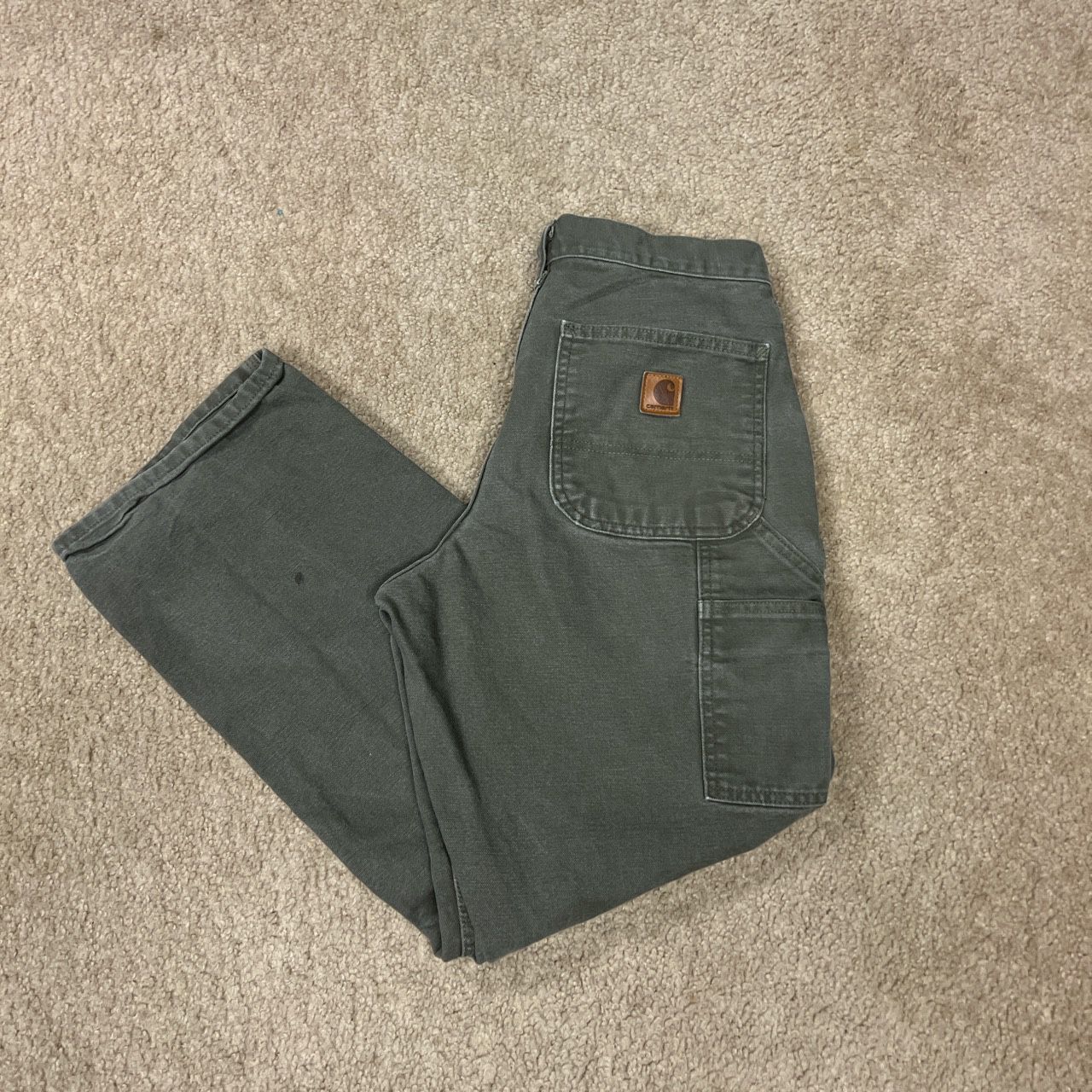 Vintage Carhartt Olive Green Loose Original Fit Work Pants, Size Men 31x30  for Sale in Lincoln, CA - OfferUp