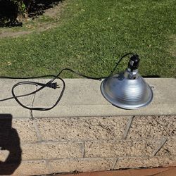 Universal Utility Reptile Lamp