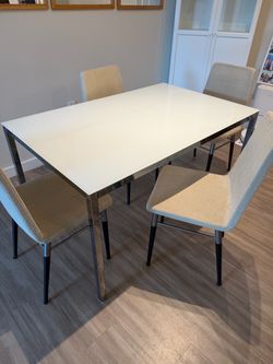 Dining Table and 4 Chairs Set
