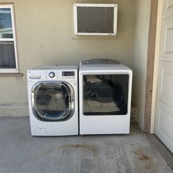 Washer And Gas Dryer. Everything Works Great. I’m Asking $550 Or Best Offer Pick Up Only Need Gone Open To Trades.