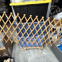 Vintage Expandable Hat Rack