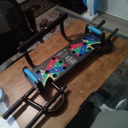 Pullup bar and pushup board