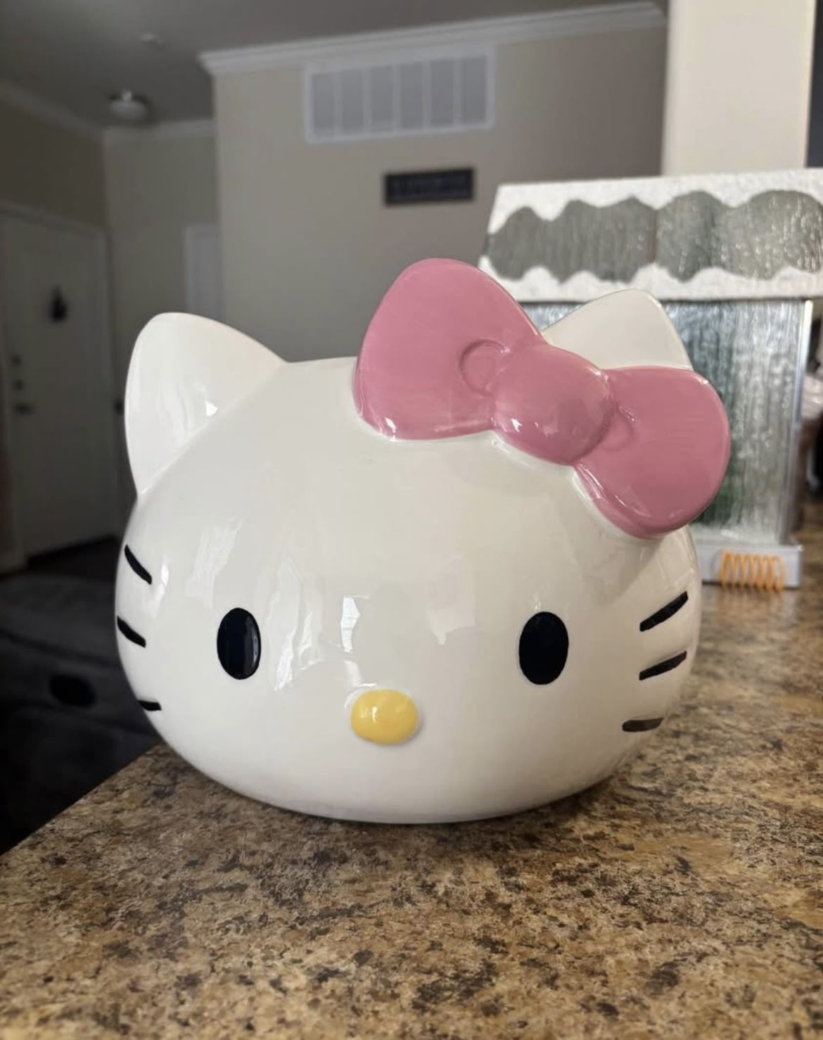 Hello Kitty Planter