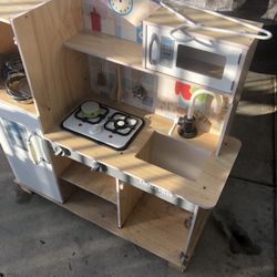 Play Kitchen