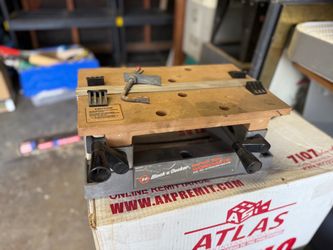 TABLE VICE (MAKE AN OFFER) & OTHER WOODWORKING TOOLS